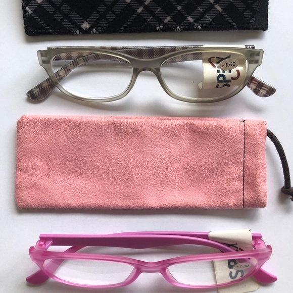 2 Pairs of +1.50‎ Readers with Cases - Picture 1 of 3
